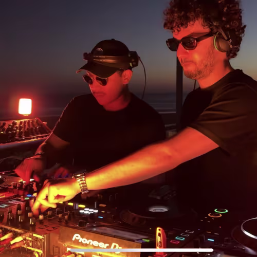 Dälias Hybrid Set in Lisbon, Portugal for Yalla Culture