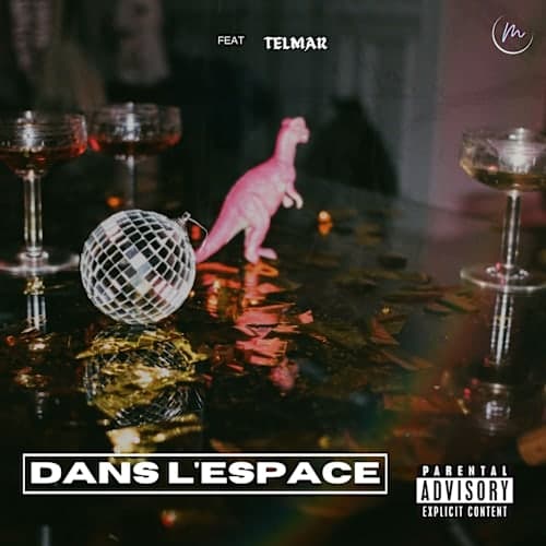 Dans l'espace